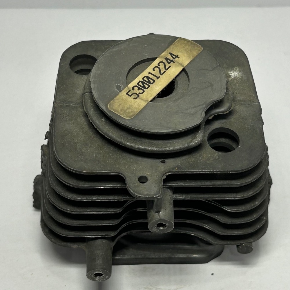 Poulan Chainsaw Cylinder Assembly Engine Replacement Part 530012244